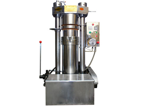 為什么液壓榨油機能夠得到廣大客戶的青睞呢?(圖1) 為什么液壓榨油機能夠得到廣大客戶的青睞呢?(圖1)